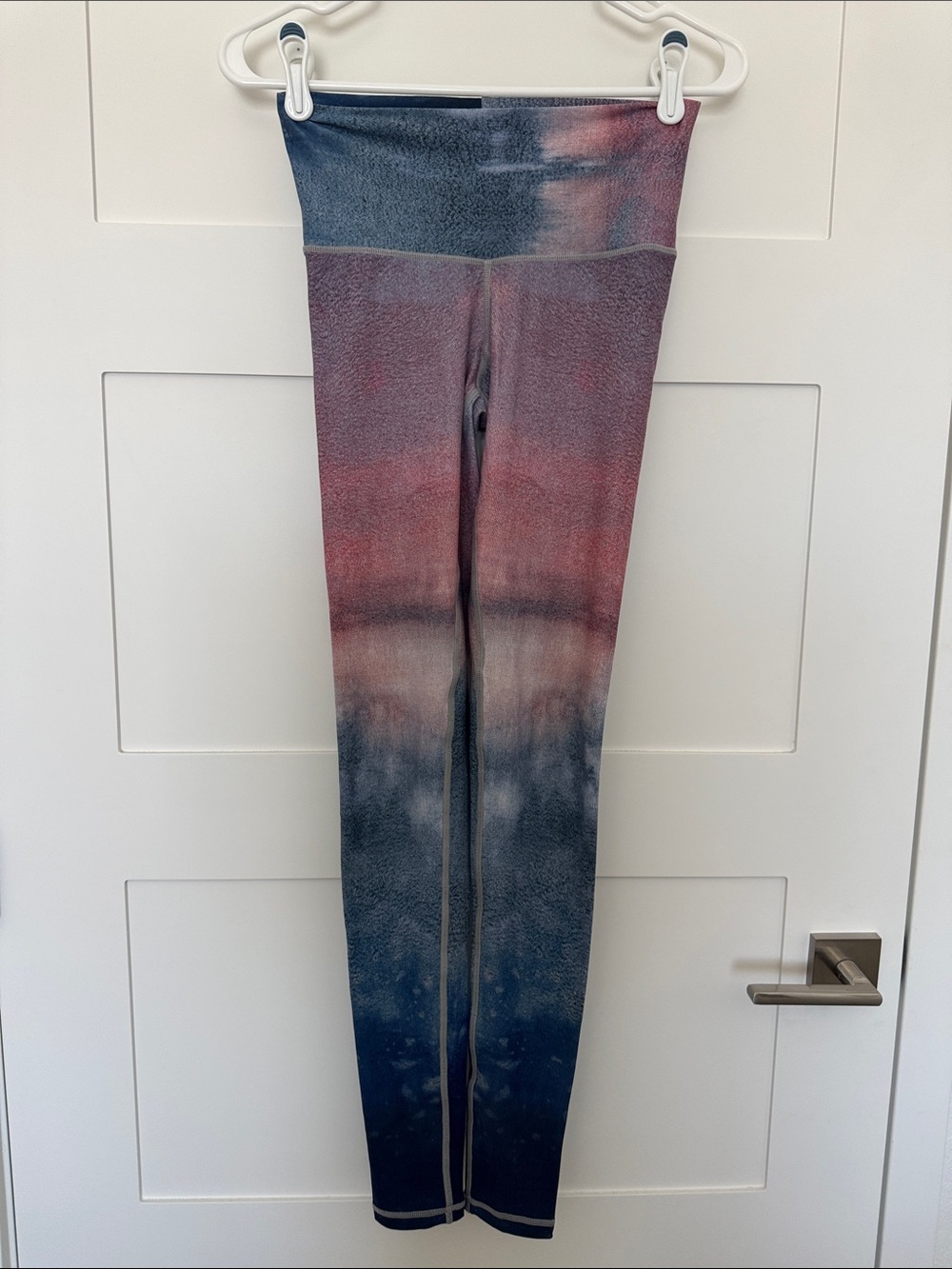 Niyama Sol Ombre Leggings in Blue and Pink